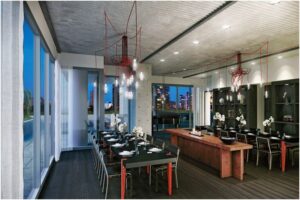 2011_03_08_02_58_00_five_party_room